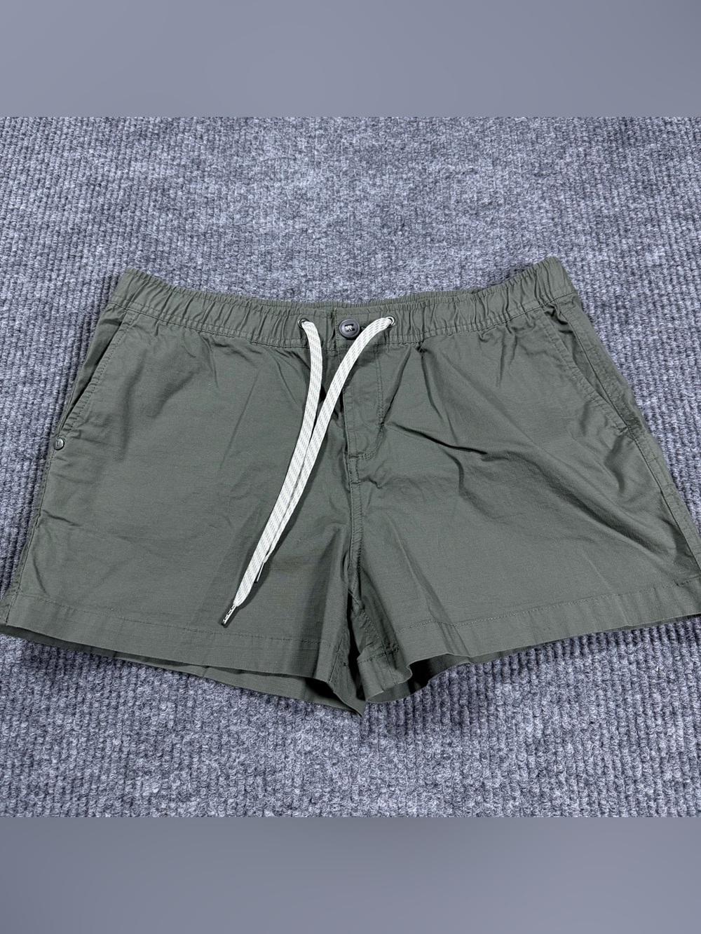 Vuori Ripstop Shorts Womens Medium Olive Green Drawstring Pockets Elastic Waist